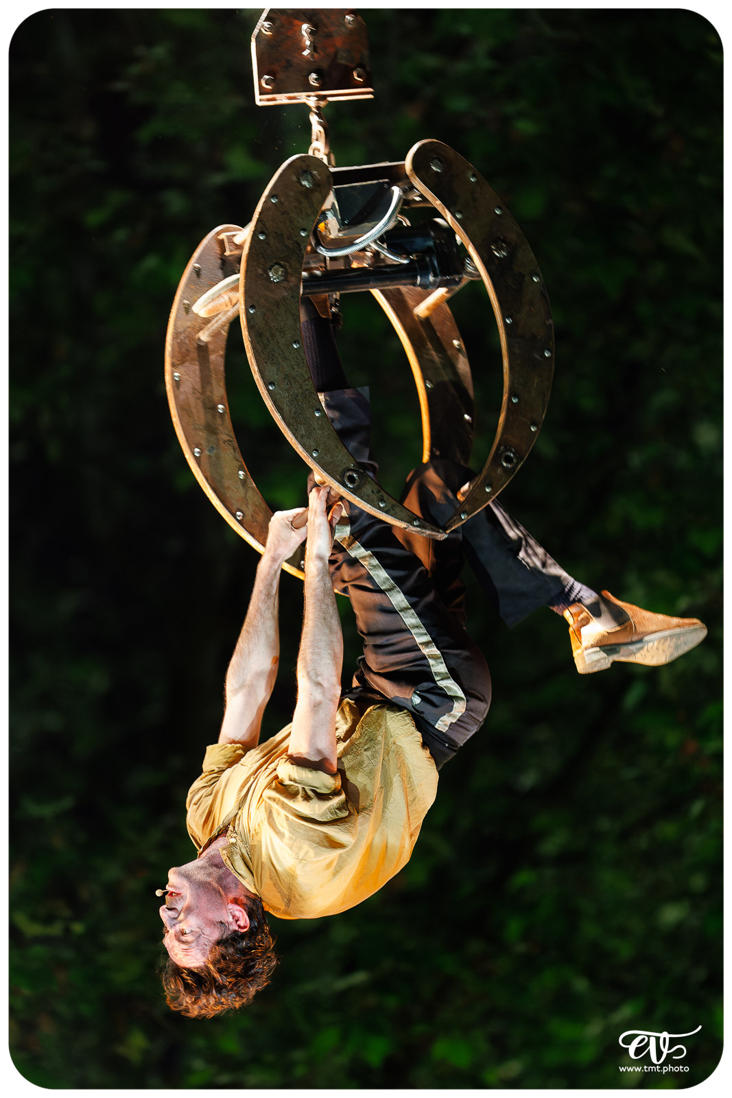 DE CHAIR ET D'ACIER (CIE 100 RACINES)